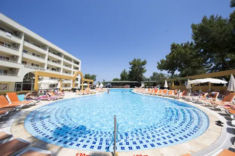 Fly & Go Tuntas Family Suites in Kuşadası