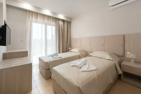Saint George Resort in Αρχάγγελος — foto 26