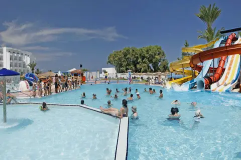 Aylimas Beach & Resort in المنستير — foto 23