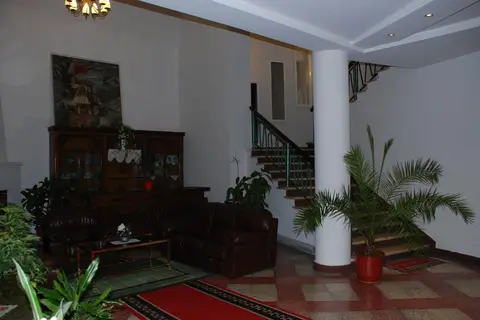 Hotel Cajupi in Gjirokastra — foto 25