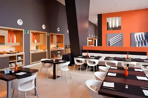 Hotel ILUNION Aqua 3 in Valencia — foto 3