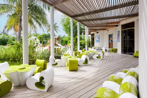 Hard Rock Hotel Maldives in Enboodhoo — foto 4