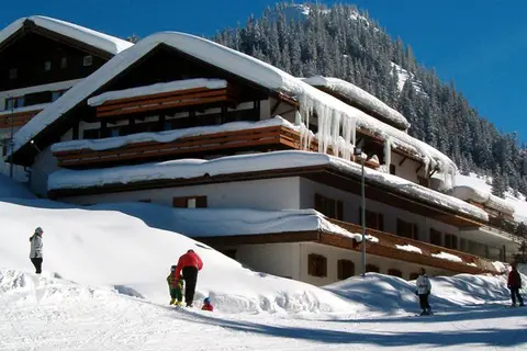 Hotel Garfrescha in St. Gallenkirch — foto 9