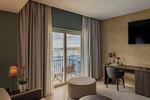 Waterfront in Tas-Sliema — foto 23