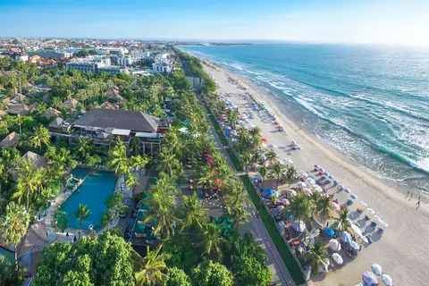 Hotel Legian Beach in Kuta — foto 12