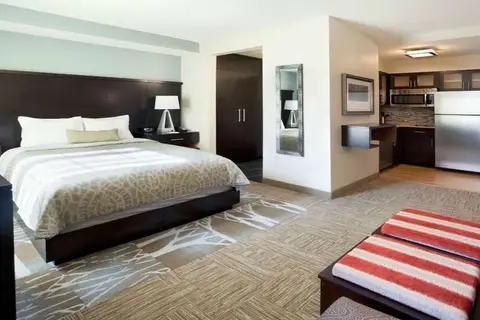 Staybridge Suites Miami International Airport in Miami — foto 10