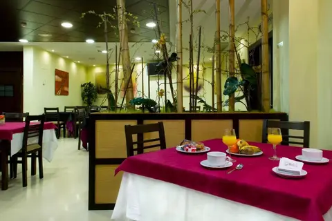Hotel Ciudad de Sabiñánigo in Pyreneeën — foto 10