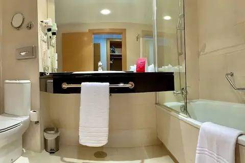 Ramada by Wyndham Valencia Almussafes in Almussafes — foto 30