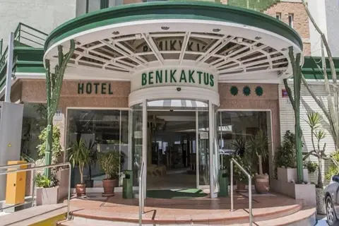 Hotel Benikaktus in Benidorm — foto 23