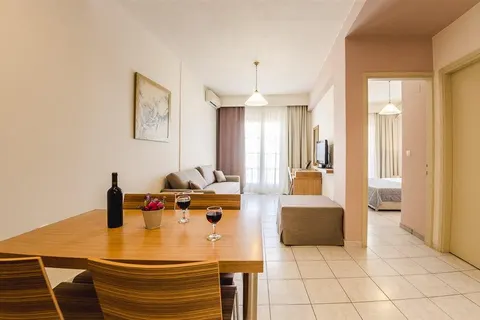 Nereides Hotel in Patitiri — foto 10