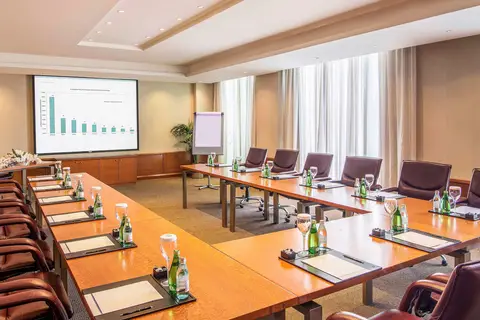 Swissôtel Al Murooj Dubai in Dubai — foto 15