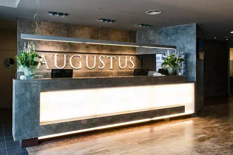 Augustus in Cambrils — foto 5