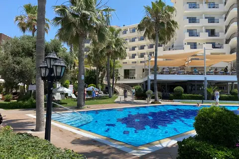 Aquamare Beach & Spa in Paphos — foto 6