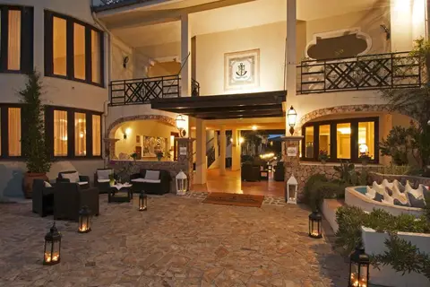 Hotel Palau in Palau — foto 23