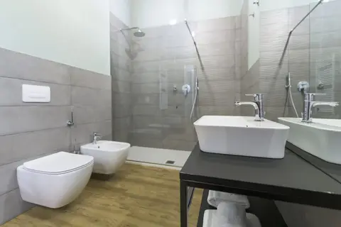 Regina del Garda Suite in Sienna — foto 8