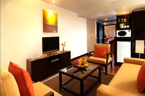 Radisson Resort and Suites Phuket in ตำบลเชิงทะเล — foto 11