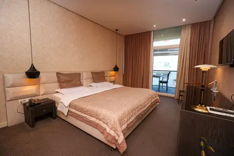 La Boheme Hotel in Tirana — foto 10