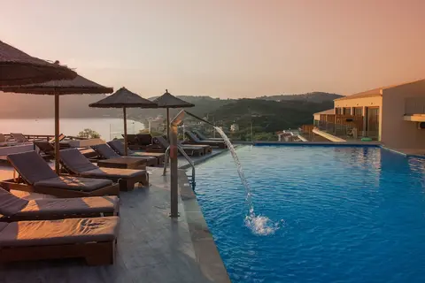 Porto Demo Hotel in Άγιος Γεώργιος — foto 13
