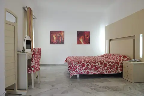Narges Hotel in Αλυκή — foto 8