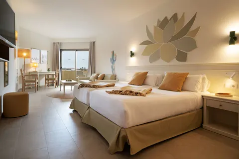 Iberostar Waves Gaviotas Park in Las Gaviotas — foto 3