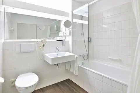 Victor's Residenz-Hotel München in Unterschleißheim — foto 8