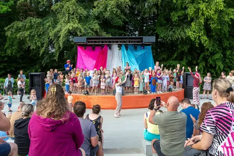 Camping hu Birkelt Village in Larochette — foto 3