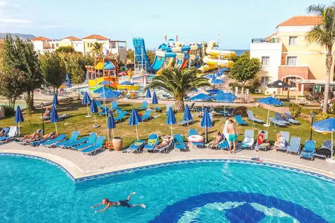 Chrispy Waterpark Resort in Kolymbari — foto 16