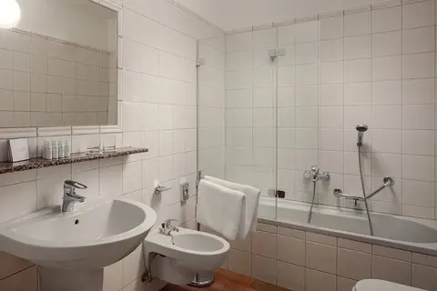 Hotel Roma in Praag — foto 25