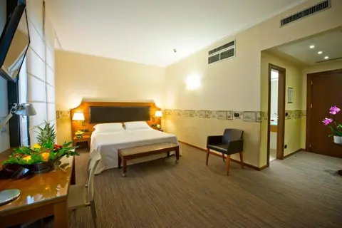 QC room Milano Porta Romana in Milaan, foto 8