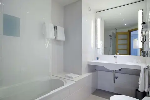 Novotel Barcelona City in Barcelona — foto 11