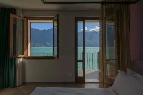Hotel All'Azzurro in Limone sul Garda — foto 8