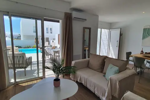 Serena Holiday Homes by LIVVO in Yaiza — foto 9