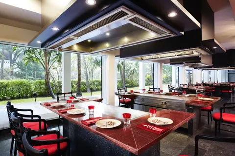 Anantara Riverside Bangkok Resort in Bangkok — foto 13