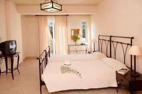 Lambrinos Suites in Platanias (Chania) — foto 26