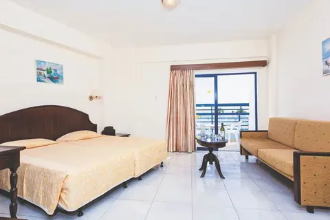 Papantonia Hotel in Παραλίμνι — foto 19