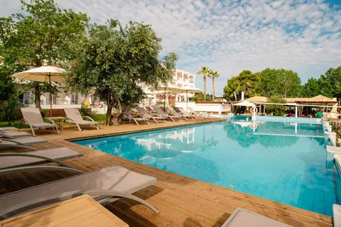 Cavomarina Beach Hotel in Δημοτική Ενότητα Λευκιμμαίων — foto 4