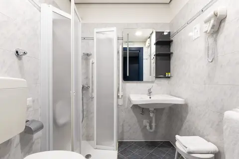 B&B HOTEL Como City Center in Bardolino — foto 15