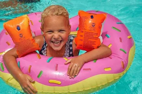 Vakantiepark Le Lac Bleu foto 8