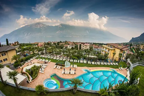 Royal Village in Limone sul Garda — foto 4