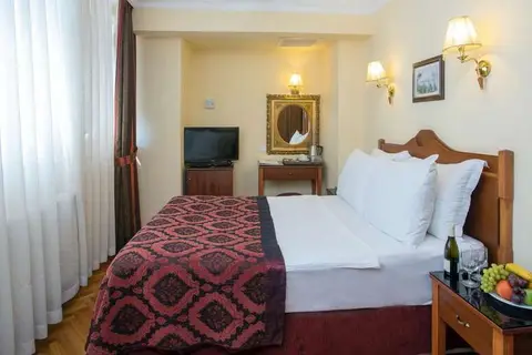 Amber Hotel Istanbul in Fatih — foto 2