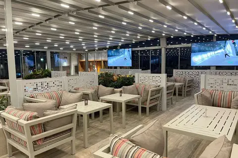 Grand Cosmopolitan Hotel in Dubai — foto 14