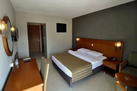 Surtel in Kusadasi — foto 10