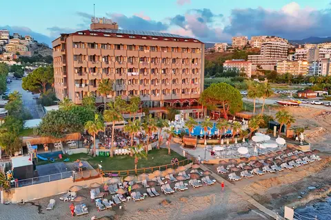 Anitas Beach Hotel in Alaşehir