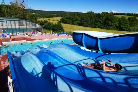 Camping Du Bois De Reveuge in Huanne-Montmartin — foto 8