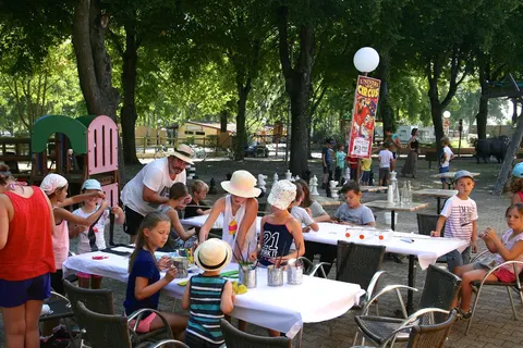 Camping Le Ranch Des Volcans foto 10