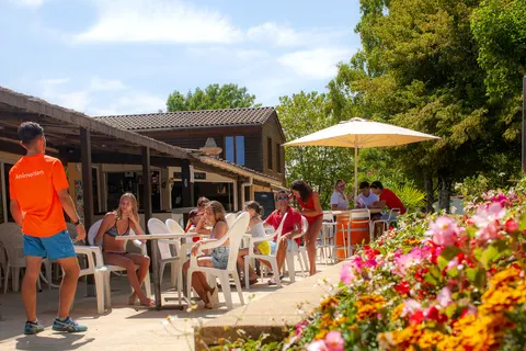 Camping Le Mas De Sireuil) foto 4