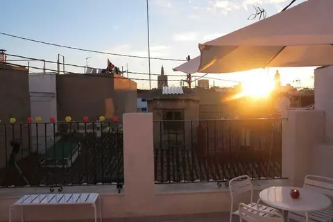Hulot B&B Valencia in Valencia