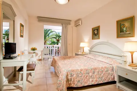 Sandy Beach & Villas in Δήμος Γεωργίου Καραϊσκάκη — foto 8