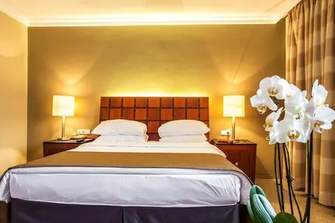 Ramada by Wyndham Sofia City Center in Sofia — foto 18