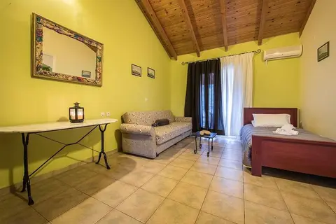 Pansion Porto Tsi Ostrias in Keri Lake — foto 4
